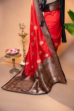 Sthira Intense Black