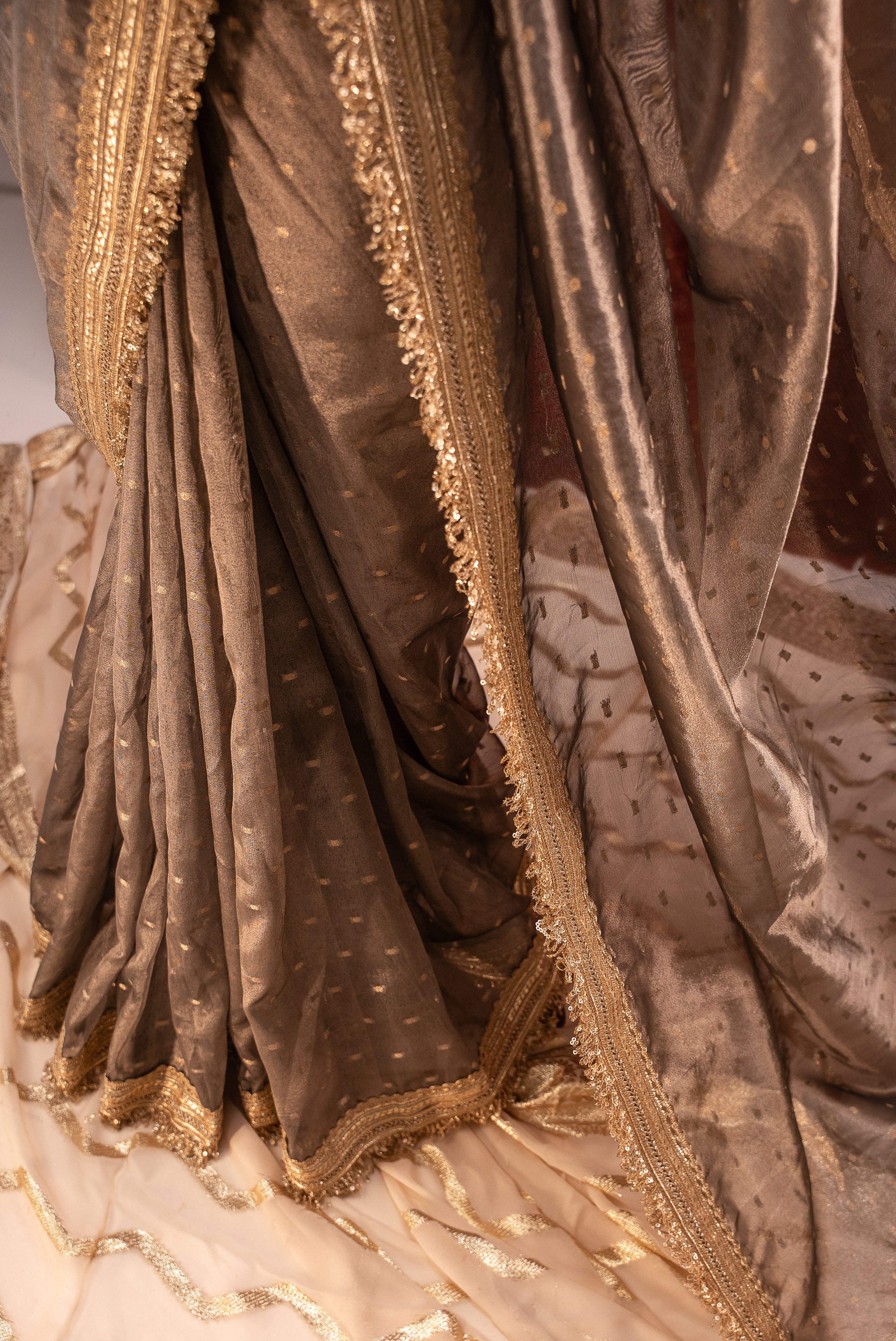 Hiranya | Tissue Silk