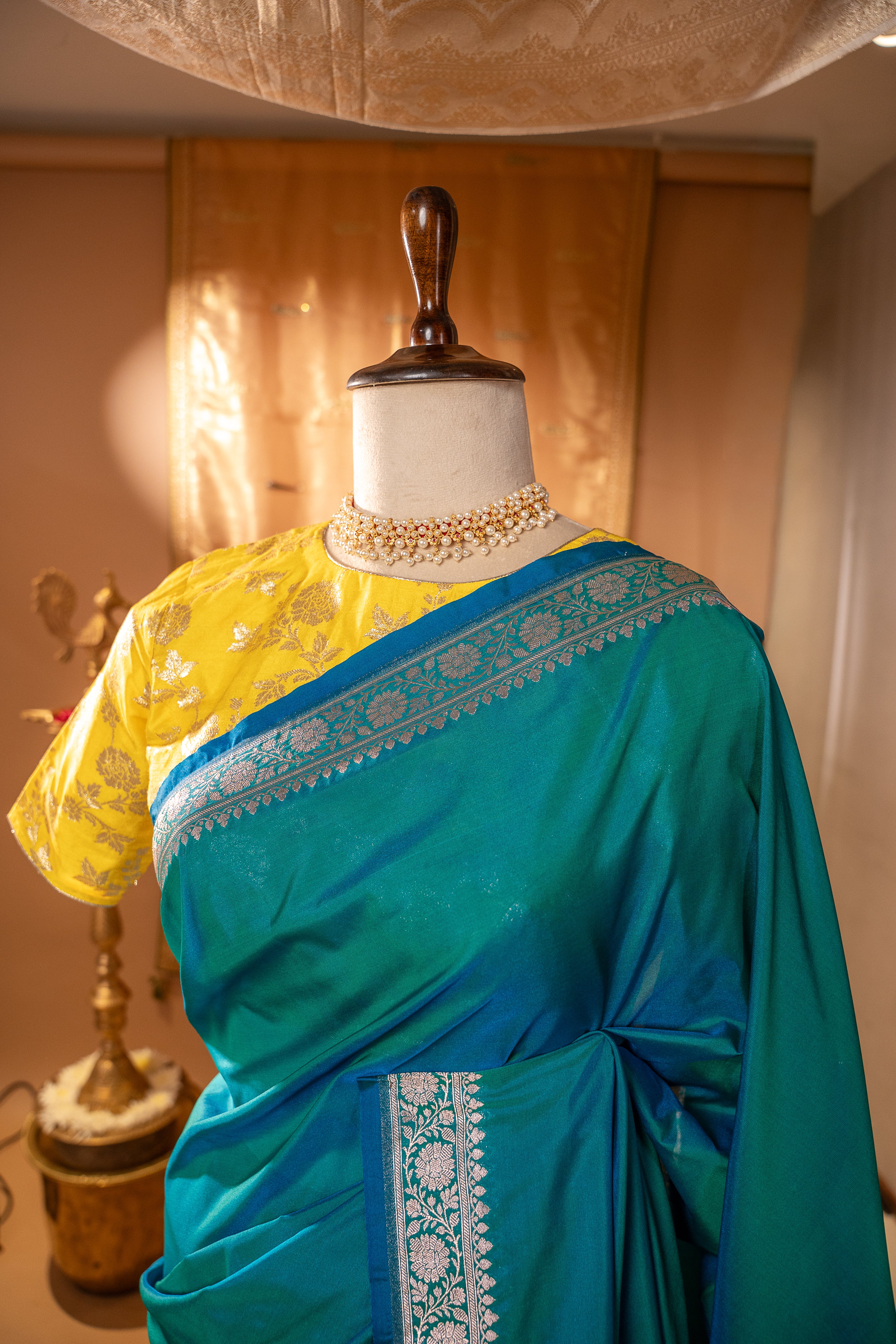 Morika | Semi Silk