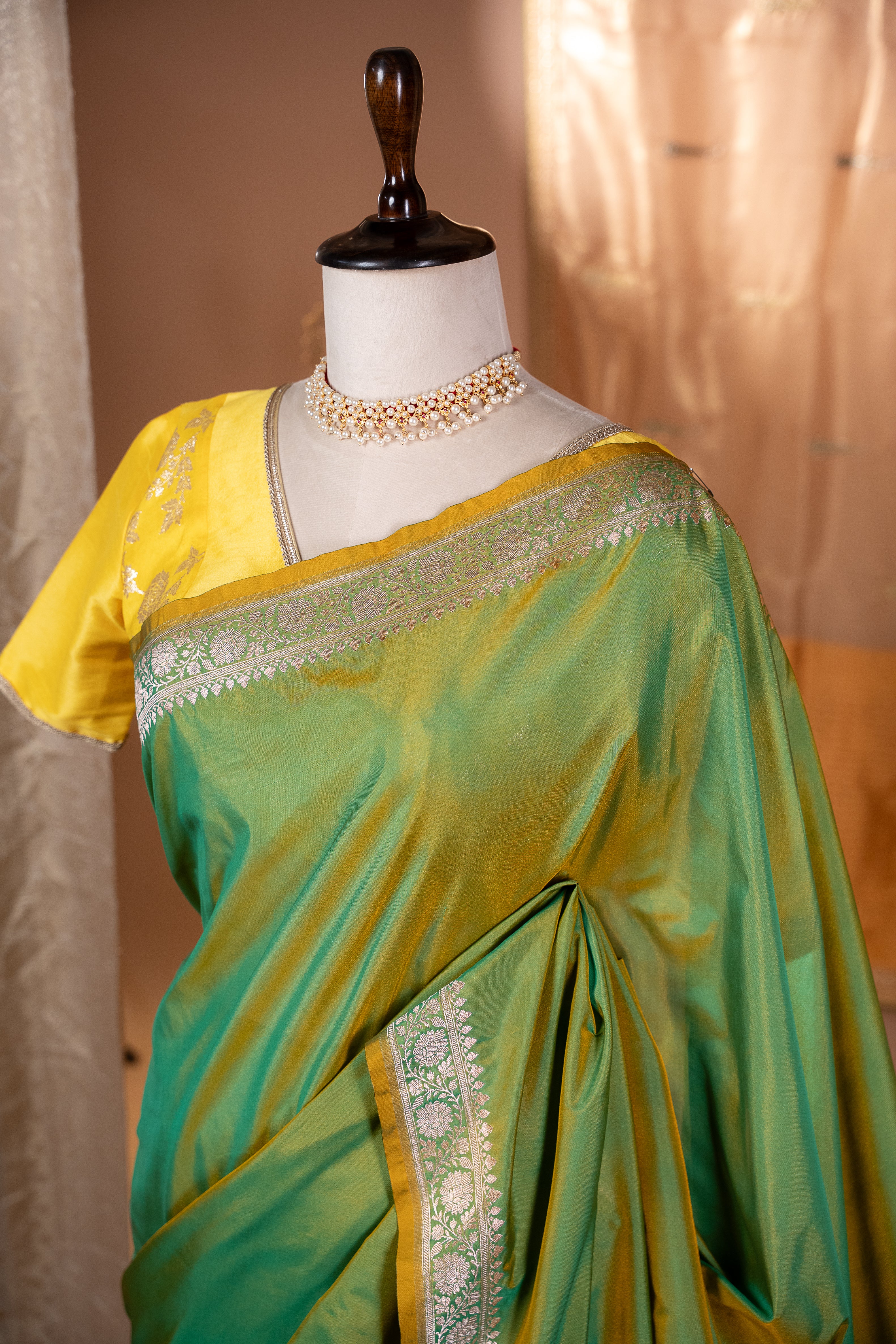 Vinika  | Semi Silk